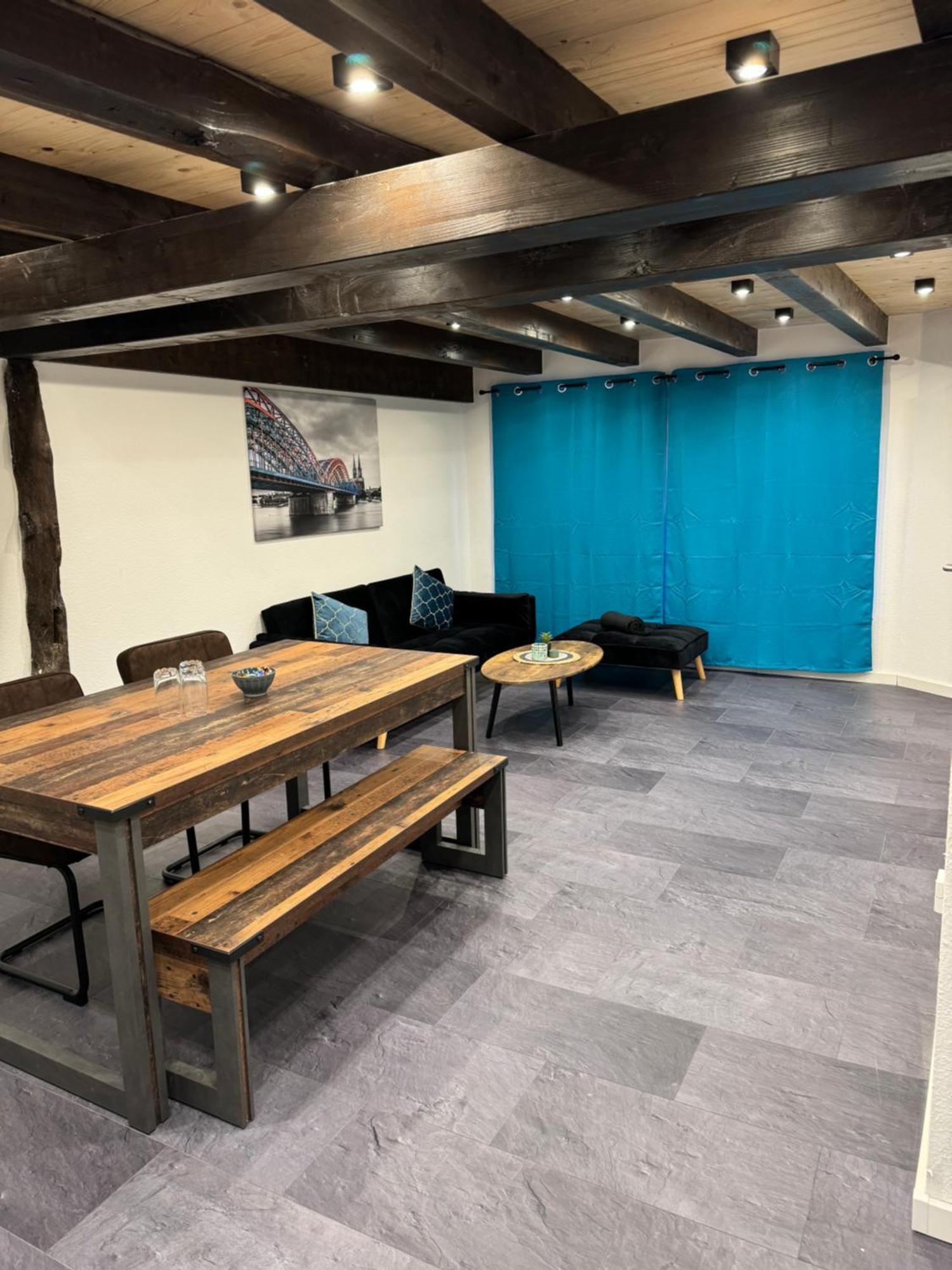 4711 Apartment *